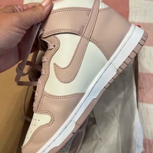 Nike Dunk High Pink Oxford